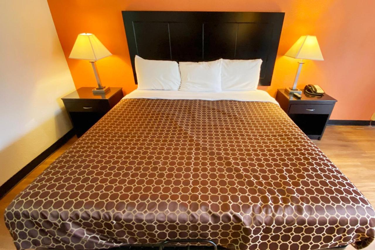 Landmark Hotel Leesville Zewnętrze zdjęcie