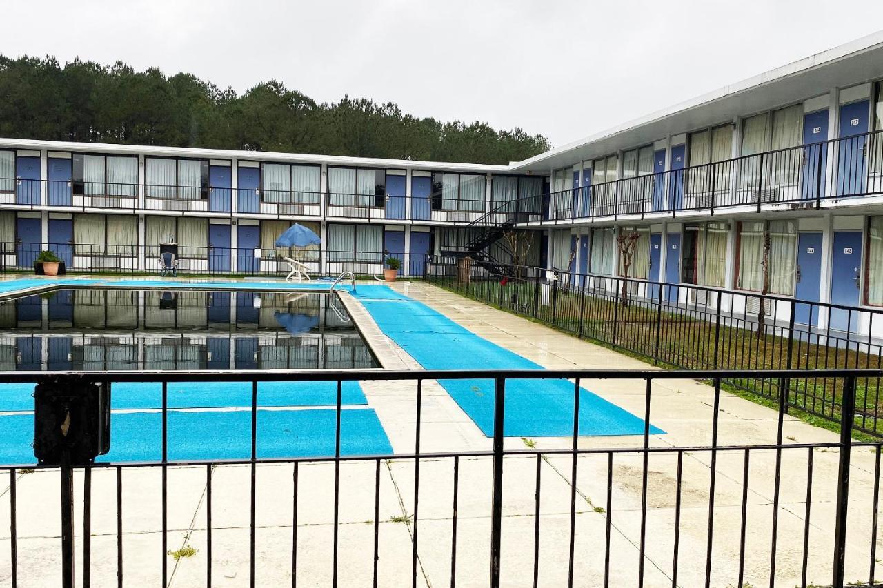 Landmark Hotel Leesville Zewnętrze zdjęcie